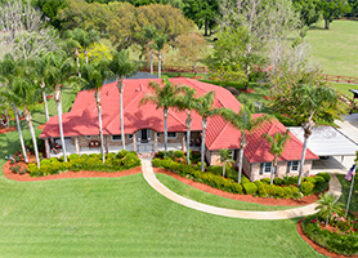 photo of a large equestrian property in deland fl